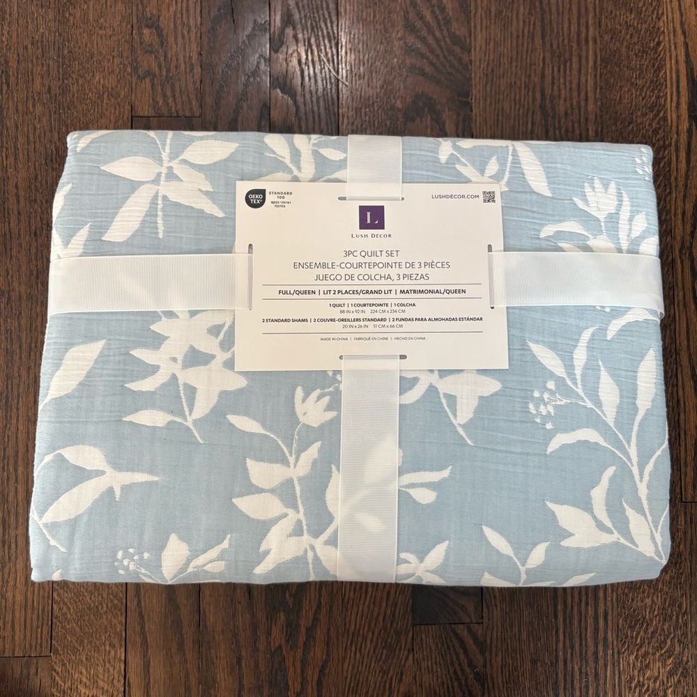 Luxe Decor Sky Blue and White Floral 3pc Quilt Set